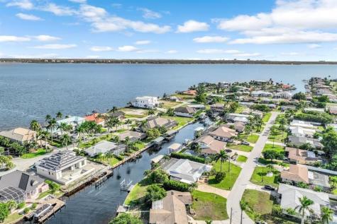 5805 SW 1st Place Cape Coral FL 33914