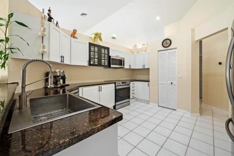 4080 NW 83rd Lane Coral Springs FL 33065