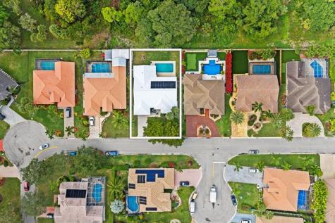 4080 NW 83rd Lane Coral Springs FL 33065