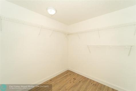 505 Lincoln Cocoa FL 32926