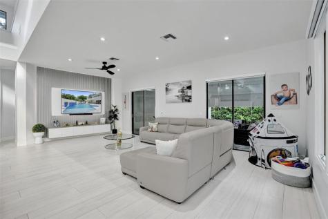 1712 Vestal Drive Coral Springs FL 33071