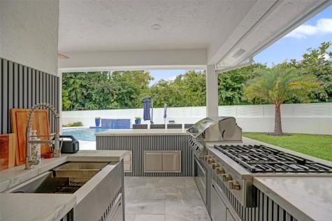 1712 Vestal Drive Coral Springs FL 33071
