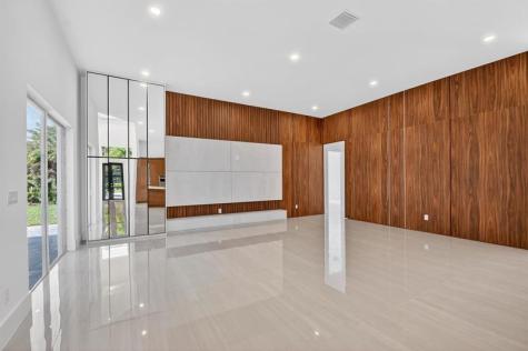 6401 Park Lane Lake Worth FL 33449
