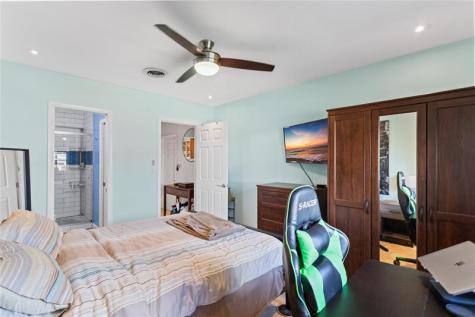 2935 NW 11th Terrace Wilton Manors FL 33311