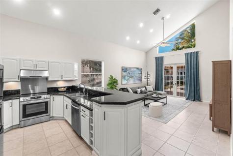 5260 NW 112th Way Coral Springs FL 33076