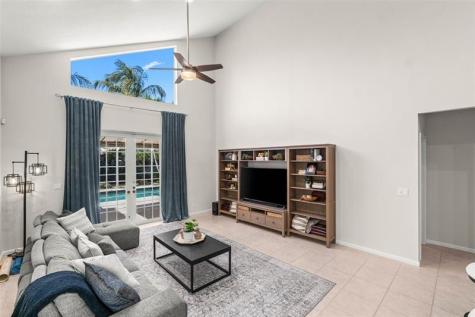 5260 NW 112th Way Coral Springs FL 33076