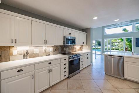2432 NE 22nd Avenue Lighthouse Point FL 33064