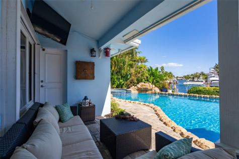 2432 NE 22nd Avenue Lighthouse Point FL 33064