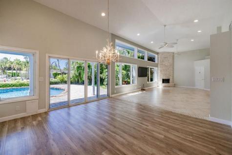 2432 NE 22nd Avenue Lighthouse Point FL 33064