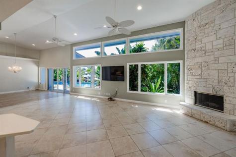 2432 NE 22nd Avenue Lighthouse Point FL 33064