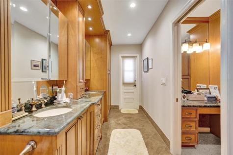 9600 Conch Shell Manor Plantation FL 33324