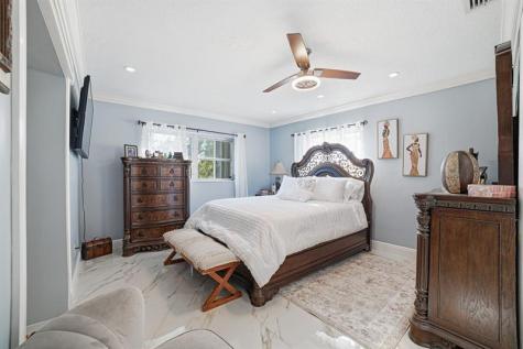 4290 NW 45th Terrace Lauderdale Lakes FL 33319