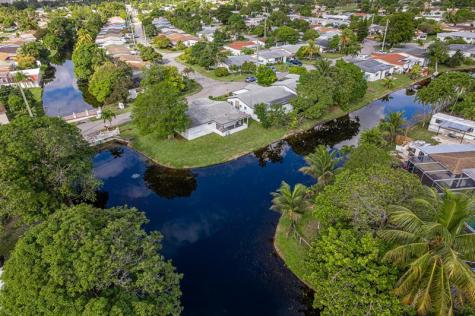 4290 NW 45th Terrace Lauderdale Lakes FL 33319