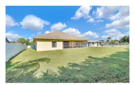 123 Bilbao Street Royal Palm Beach FL 33411