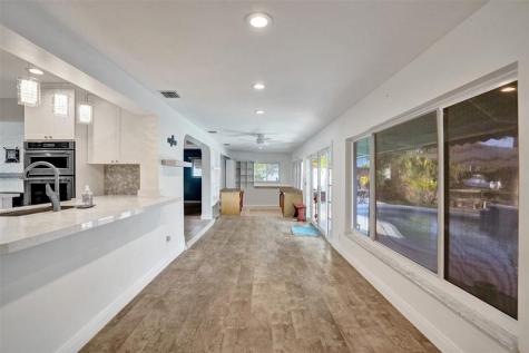 2160 NE 44th Court Lighthouse Point FL 33064