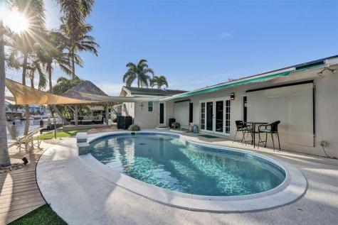 2160 NE 44th Court Lighthouse Point FL 33064