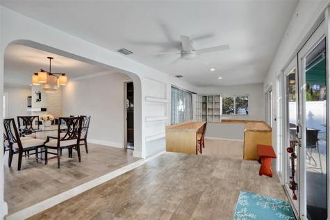 2160 NE 44th Court Lighthouse Point FL 33064