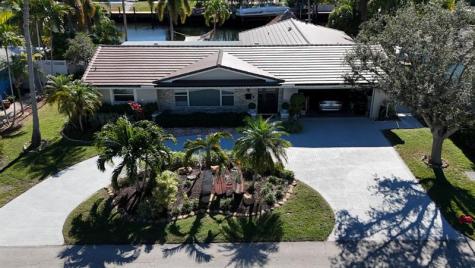 2160 NE 44th Court Lighthouse Point FL 33064