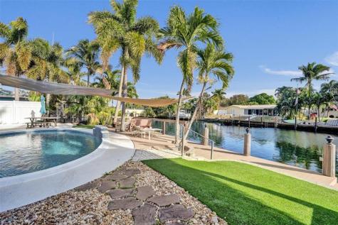 2160 NE 44th Court Lighthouse Point FL 33064