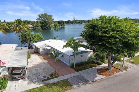 21851 S Heritage Circle Pembroke Pines FL 33029