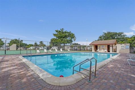 21851 S Heritage Circle Pembroke Pines FL 33029