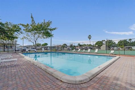 21851 S Heritage Circle Pembroke Pines FL 33029