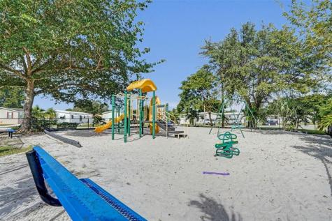21851 S Heritage Circle Pembroke Pines FL 33029
