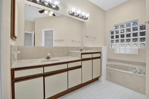 9401 NW 18th Drive Plantation FL 33322