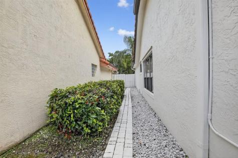 9401 NW 18th Drive Plantation FL 33322