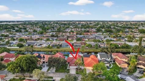 9401 NW 18th Drive Plantation FL 33322