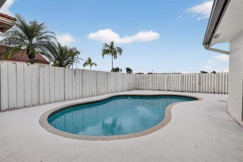 9401 NW 18th Drive Plantation FL 33322