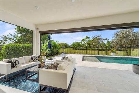 987 Castaway Court Loxahatchee FL 33470