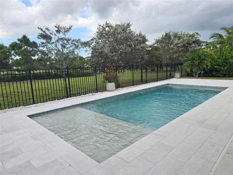 987 Castaway Court Loxahatchee FL 33470