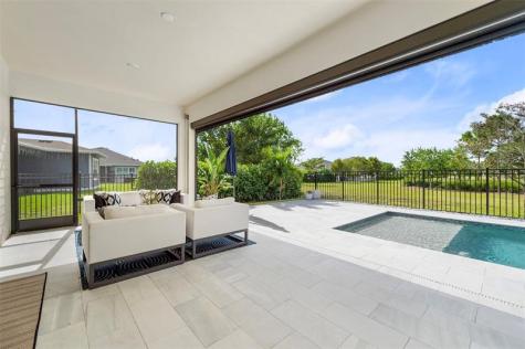 987 Castaway Court Loxahatchee FL 33470