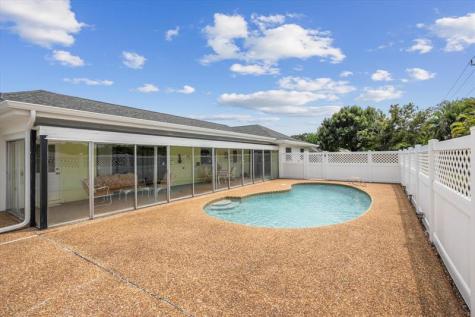 137 SE Turtle Creek Drive Jupiter FL 33469