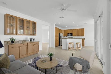 6366 Astor Place Vero Beach FL 32966
