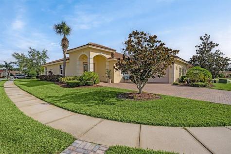 6366 Astor Place Vero Beach FL 32966