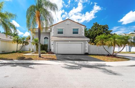 601 Lakeshore Terrace Davie FL 33325