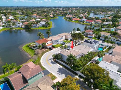 601 Lakeshore Terrace Davie FL 33325