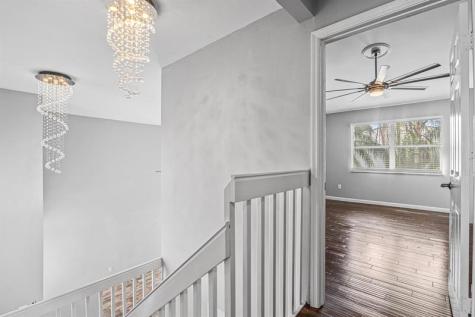 601 Lakeshore Terrace Davie FL 33325