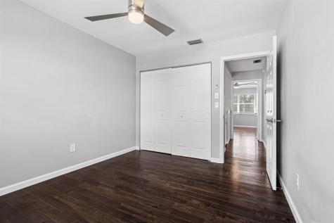 601 Lakeshore Terrace Davie FL 33325