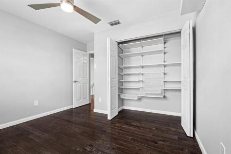 601 Lakeshore Terrace Davie FL 33325