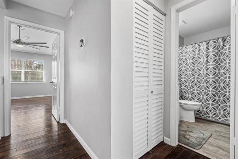 601 Lakeshore Terrace Davie FL 33325