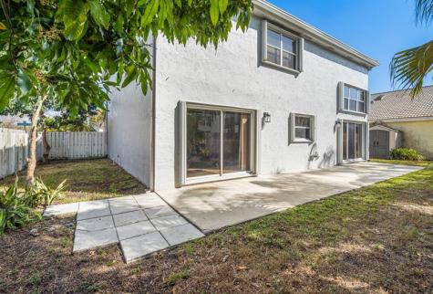 601 Lakeshore Terrace Davie FL 33325
