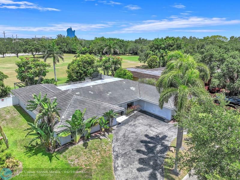 5421 N 36th Court Hollywood FL 33021