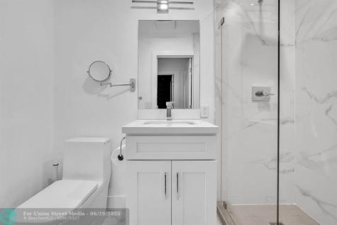 5421 N 36th Court Hollywood FL 33021