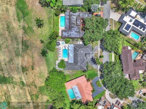 5421 N 36th Court Hollywood FL 33021