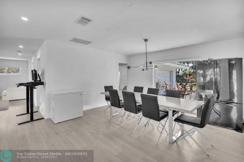 5421 N 36th Court Hollywood FL 33021