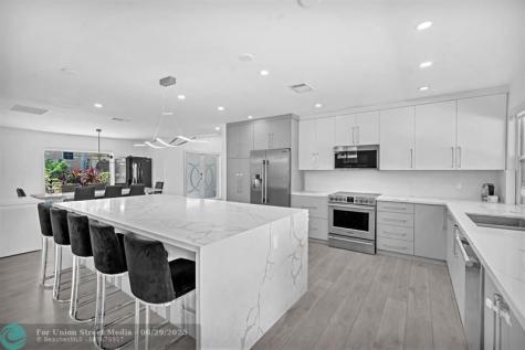 5421 N 36th Court Hollywood FL 33021