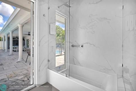5421 N 36th Court Hollywood FL 33021
